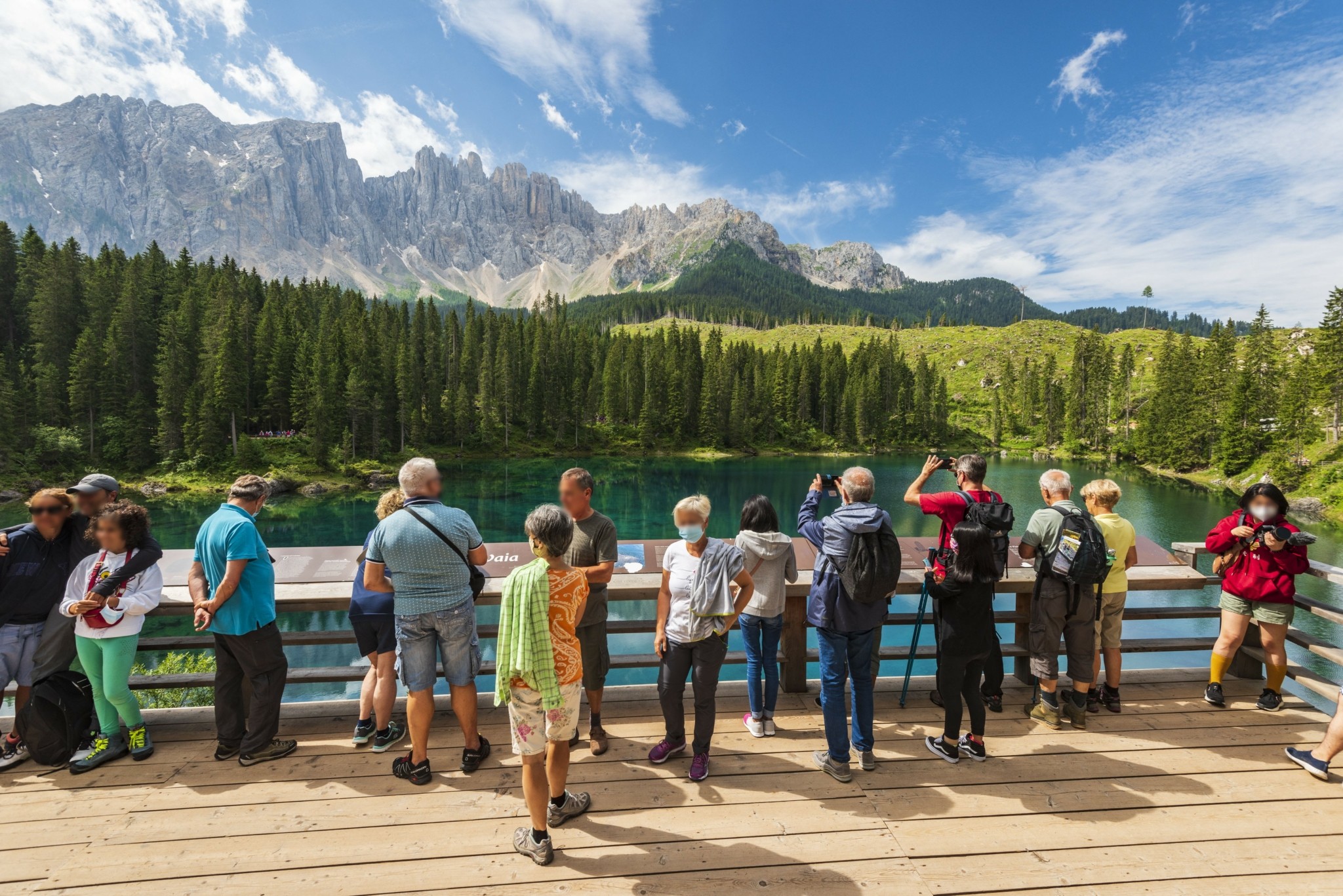 Η κλιματική αλλαγή αλλάζει τον τουριστικό χάρτη – Αφήνουν τις παραλίες και παίρνουν τα βουνά οι Ιταλοί