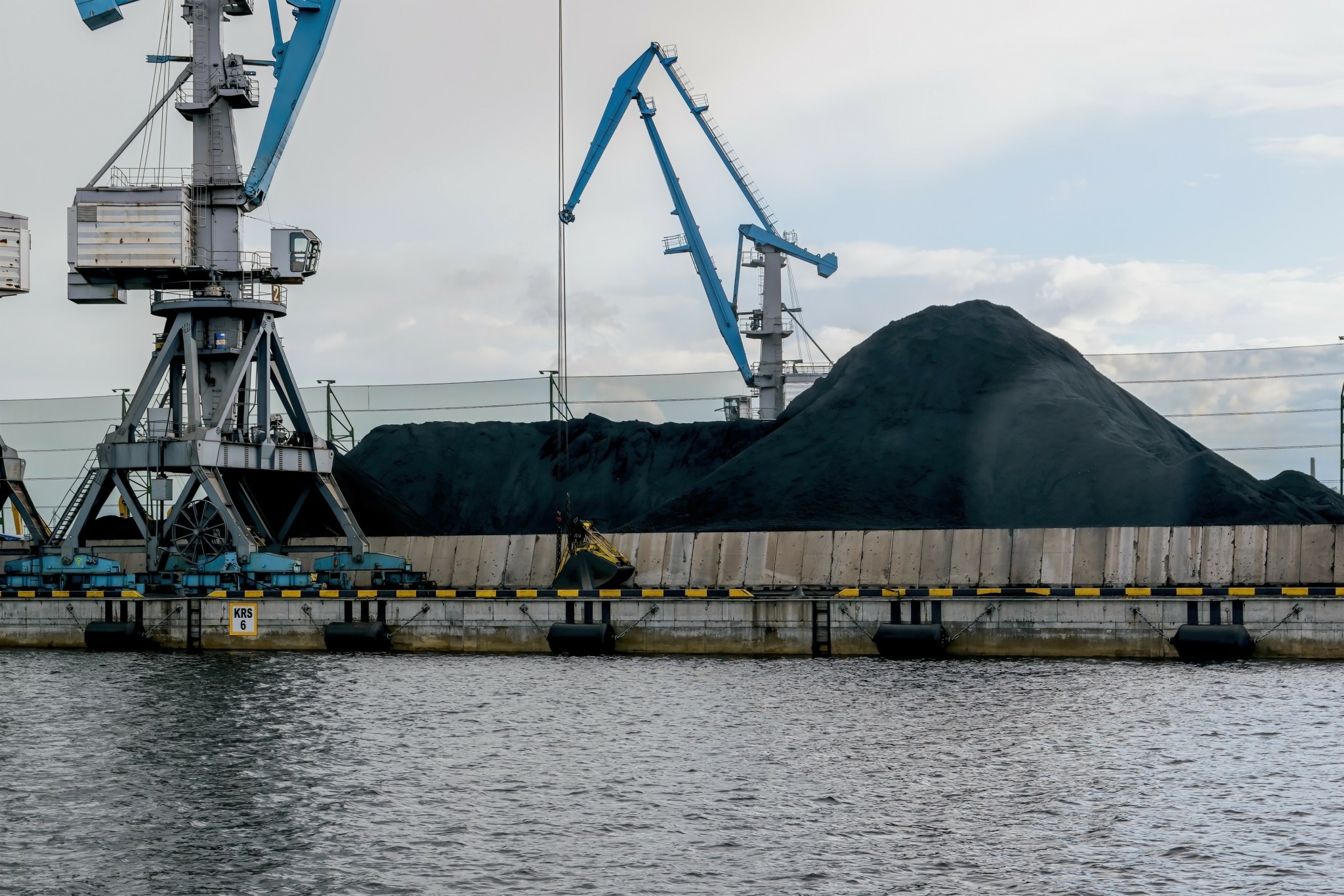 Οι ανατροπές σε Κίνα και Ινδία αλλάζουν τον χάρτη του άνθρακα – Η Ινδονησία σε σταυροδρόμι