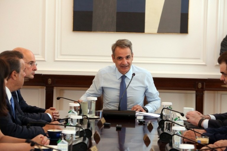 Κυβερνητικό Συμβούλιο Οικονομικής Πολιτικής: 12 παρεμβάσεις για μείωση της γραφειοκρατίας και στήριξη της επιχειρηματικότητας