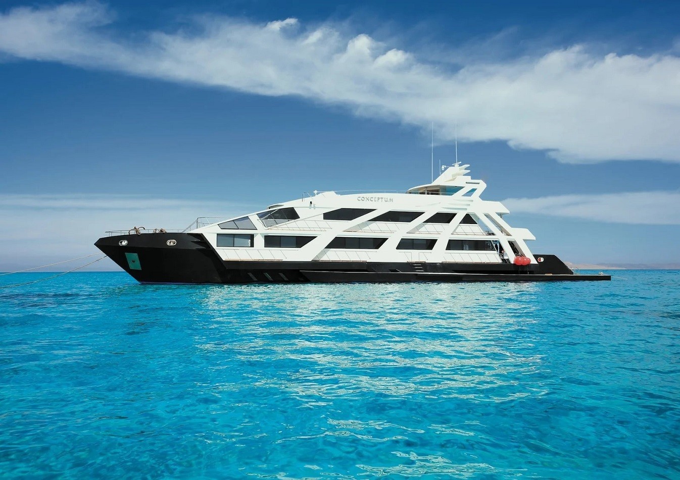 “Conceptum”: Από τις luxury κρουαζιέρες, σε… ρότα για το σφυρί (pics)