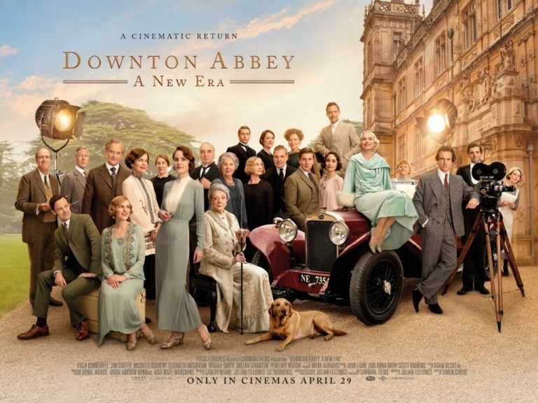 Downton Abbey: Στο σφυρί κουστούμια και συλλεκτικά αντικείμενα της αγαπημένης σειράς (tweet + pics)