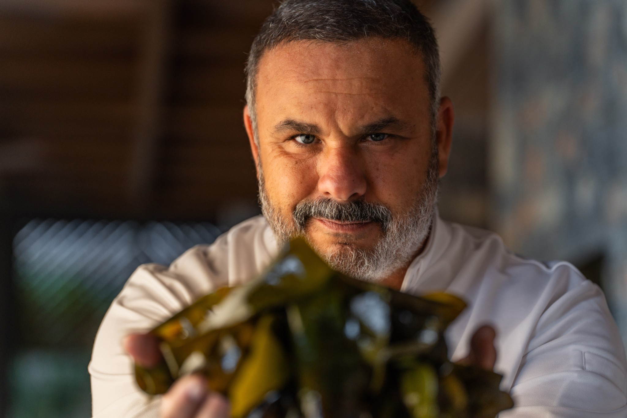 Ángel León: Ο πρωτοπόρος Ισπανός σεφ εξομολογείται μετά από ένα αποκαλυπτικό dinner στην Κρήτη