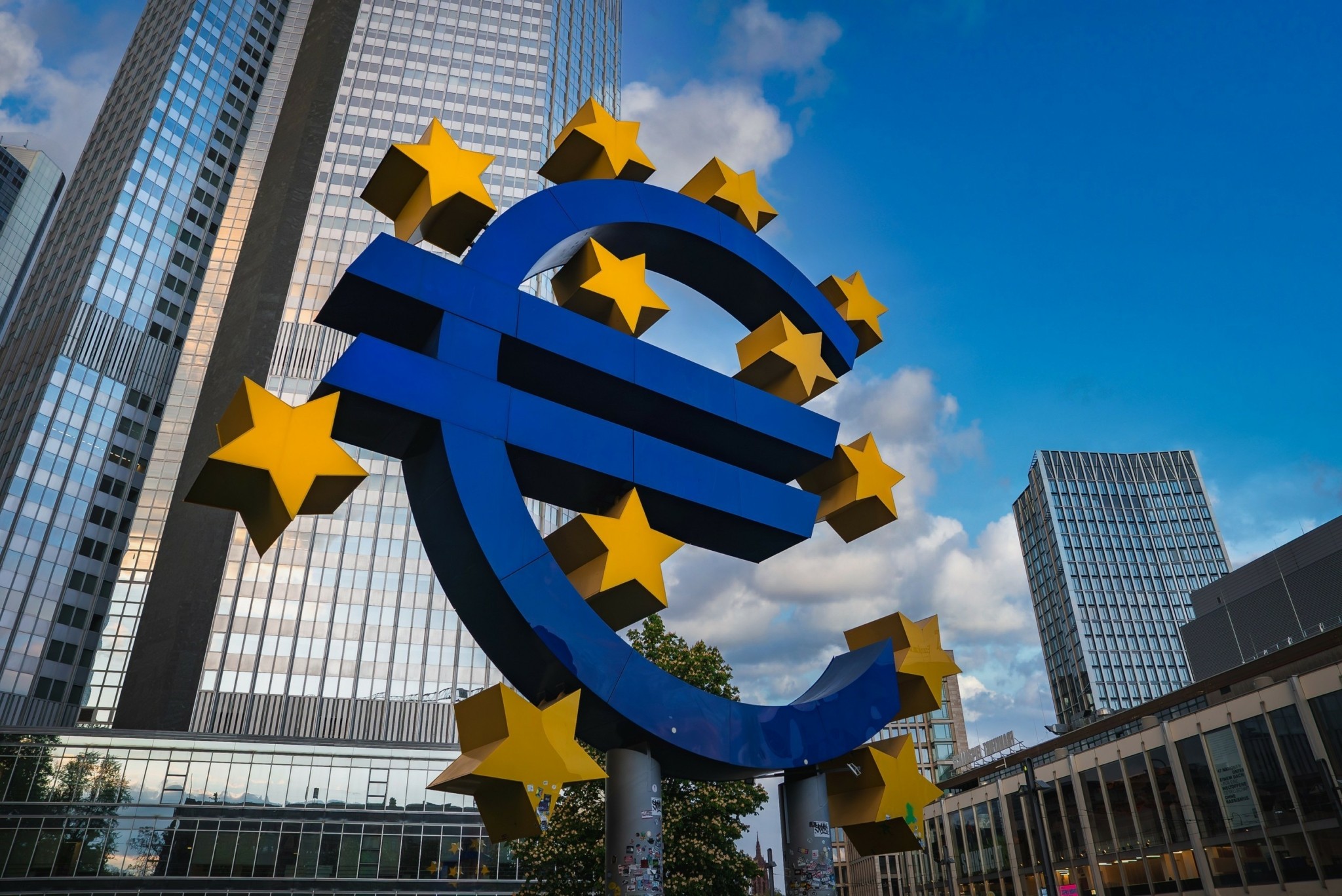 Γιατί ο πληθωριστικός στόχος του 2% της ΕΚΤ κρύβει ένα μεγάλο πρόβλημα (πίνακες)