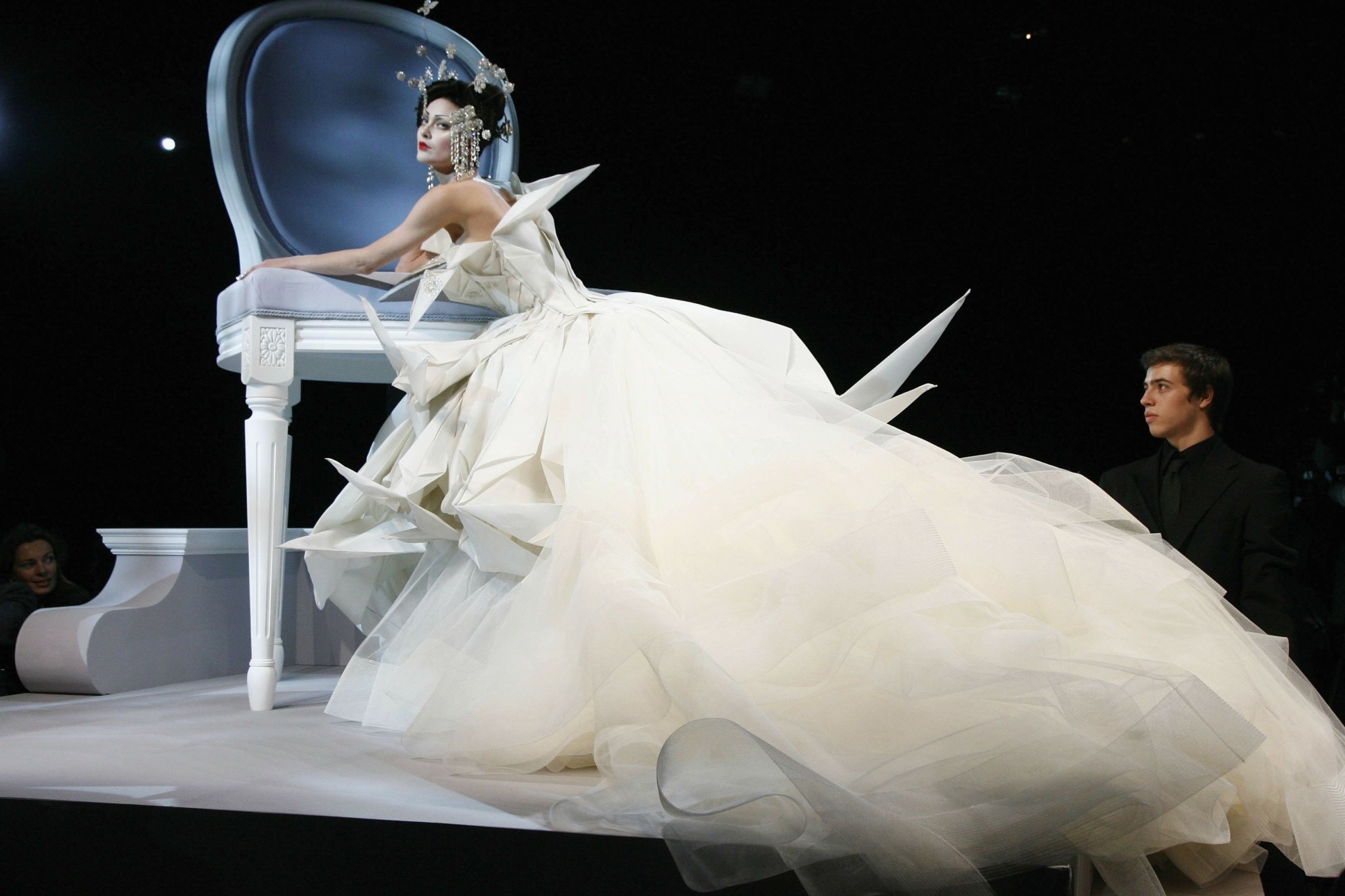 Χαρισματικός και αυτοκαταστροφικός: Αυτή είναι η ιστορία του John Galliano