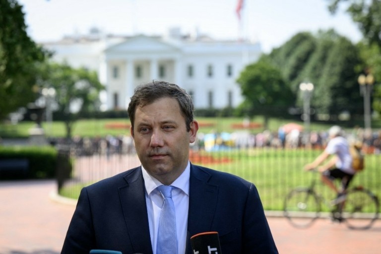 Συνομιλίες Γκλίνγκμπαϊλ-Μπέσεντ: Οι γερμανικές επιδιώξεις και οι εκκρεμότητες του εμπορικού deal ΗΠΑ-ΕΕ