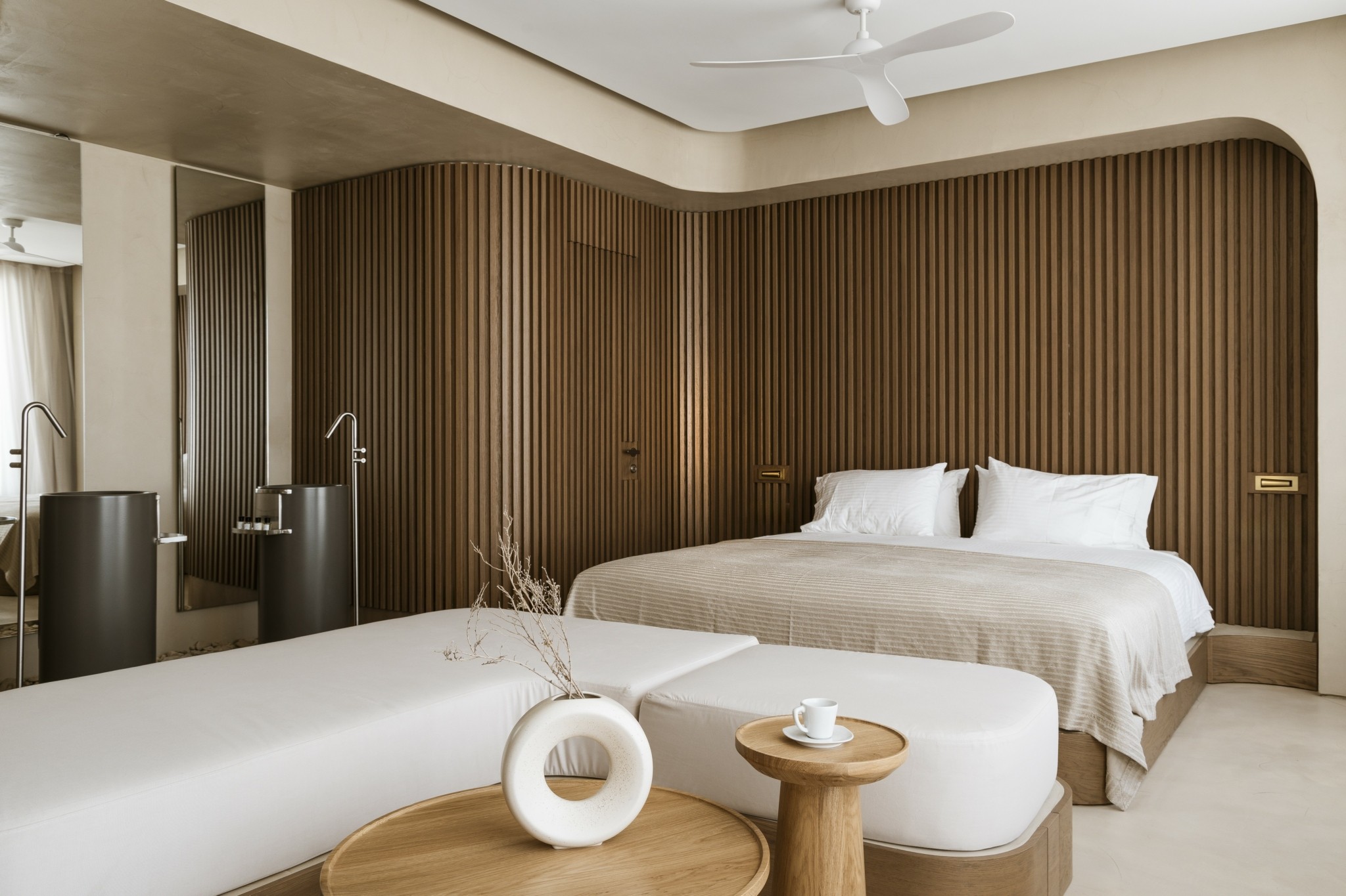 Το έργο και το νέο-Κυκλαδικό όραμα ενός διαφορετικού αρχιτεκτονικού γραφείου