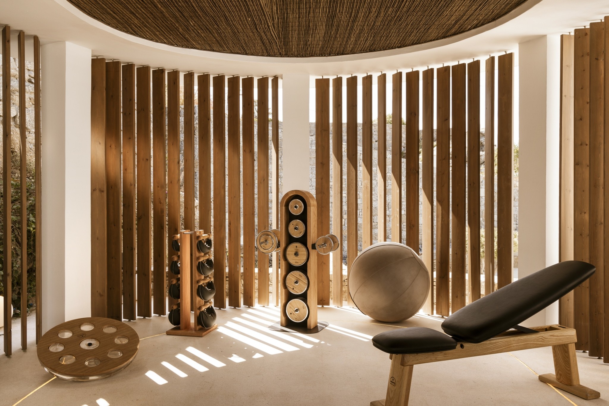 Το έργο και το νέο-Κυκλαδικό όραμα ενός διαφορετικού αρχιτεκτονικού γραφείου