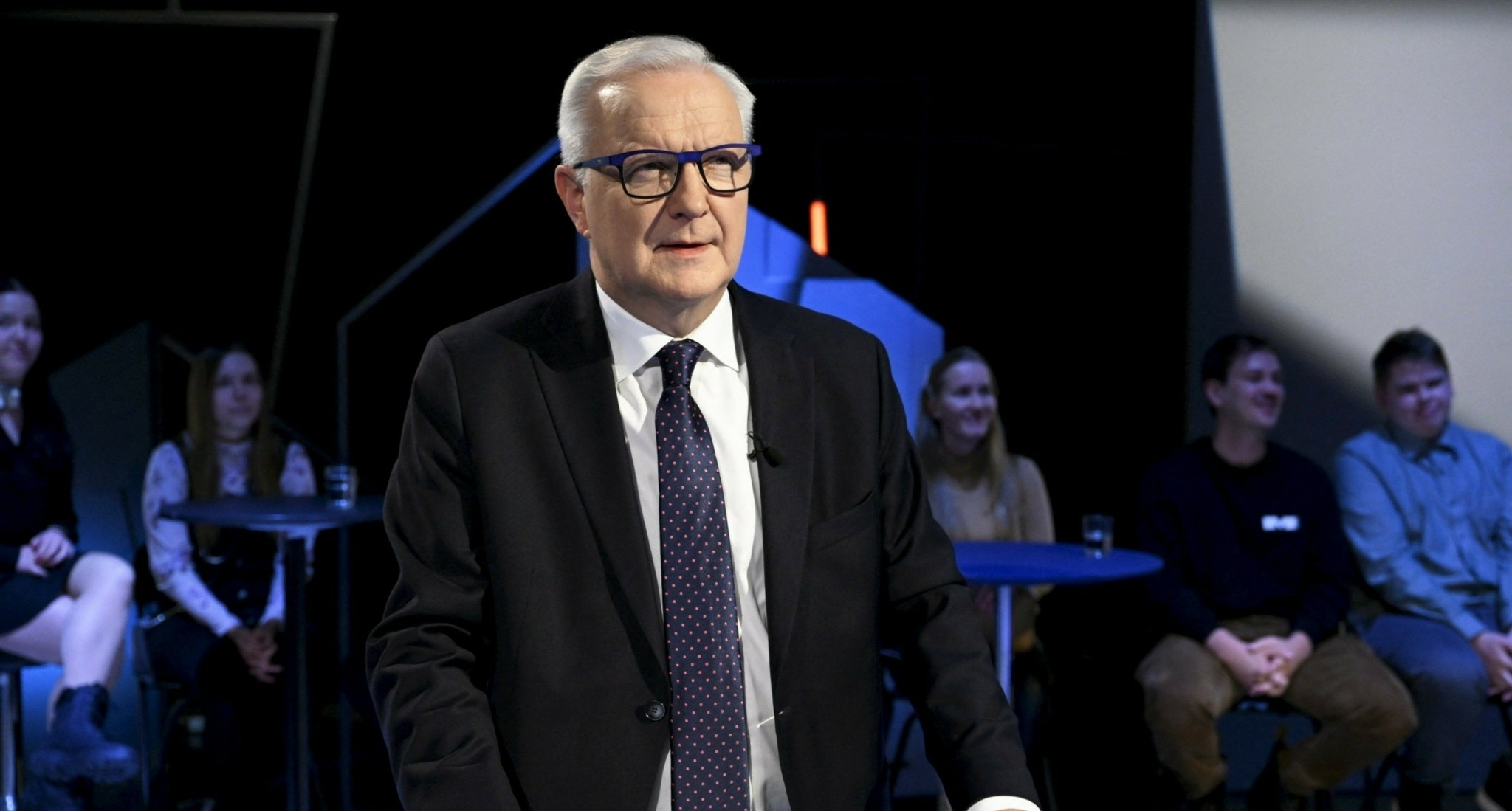 Όλι Ρεν: Η ΕΚΤ δεν χρειάζεται άμεση μείωση επιτοκίων – «Ελεγχόμενος προς το παρόν ο πληθωρισμός»