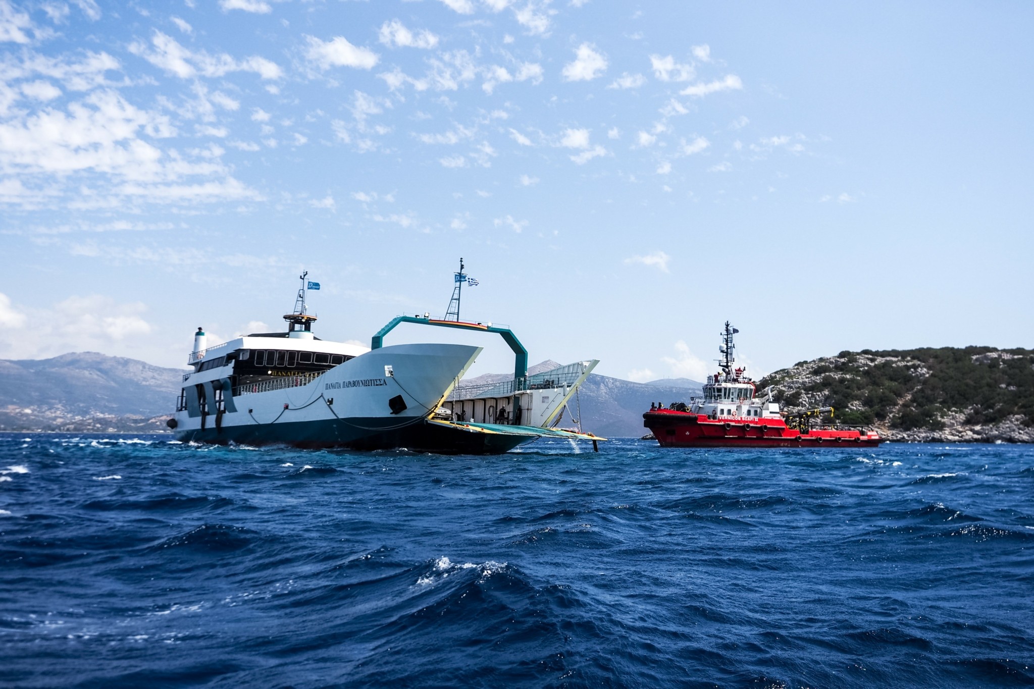 Νέα Στύρα: Ελεύθερος με περιοριστικούς όρους ο καπετάνιος του φέρι μποτ που έπεσε σε ξέρα