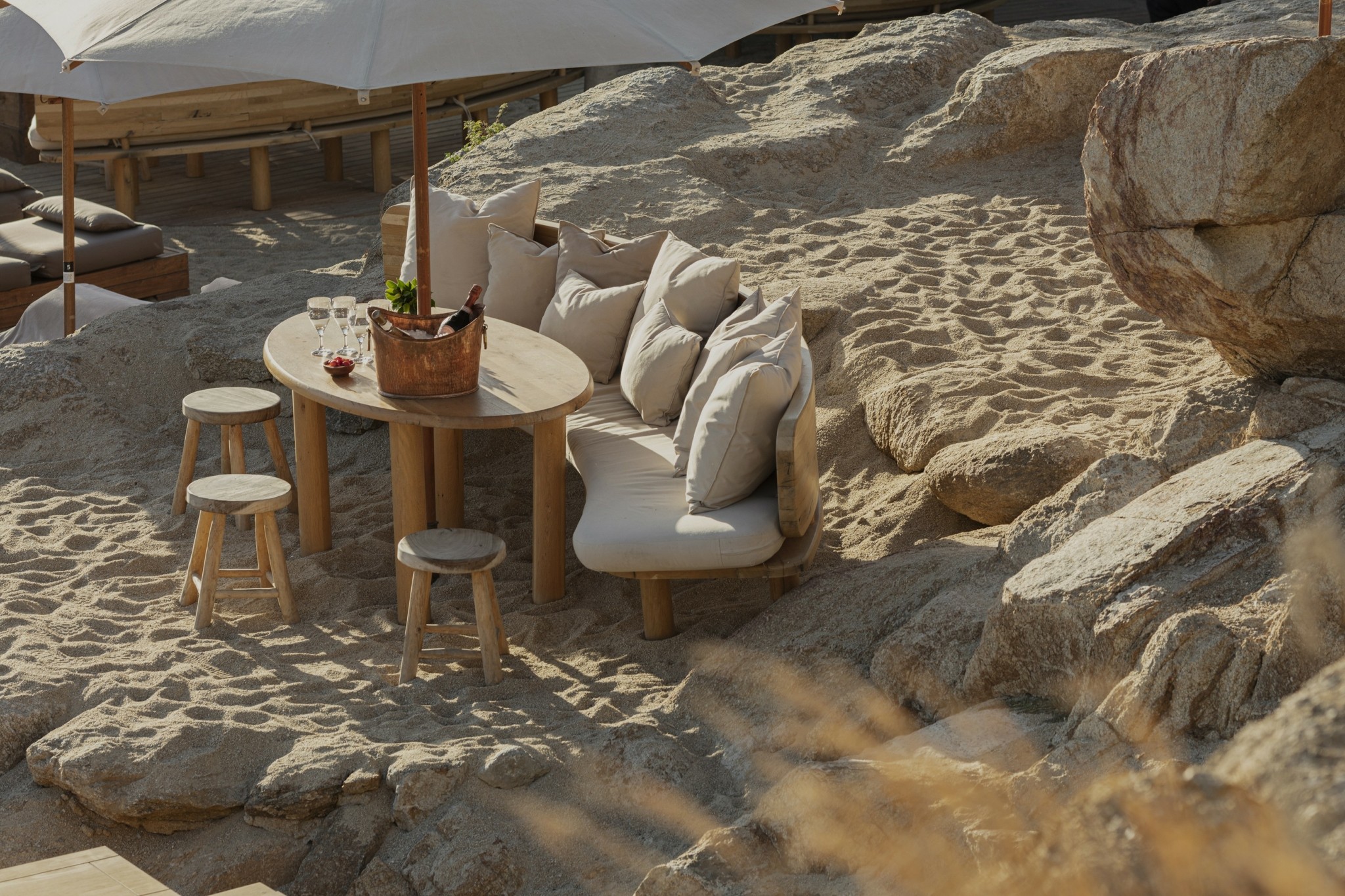 Το έργο και το νέο-Κυκλαδικό όραμα ενός διαφορετικού αρχιτεκτονικού γραφείου