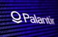 Palantir εναντίον Ράντα και Τζοάνα στο πιο καυτό «σκάνδαλο» τεχνητής νοημοσύνης της χρονιάς