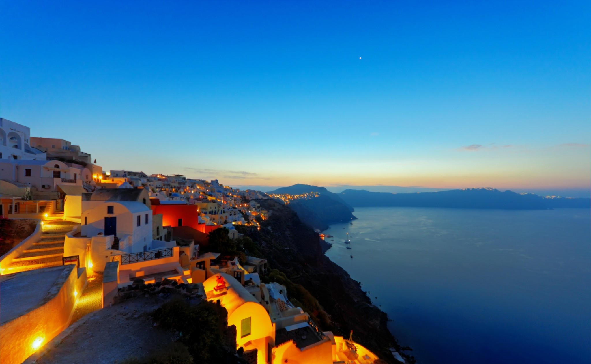 Η Σαντορίνη το φθινόπωρο: Η κρυφή γοητεία του νησιού μακριά από τα πλήθη