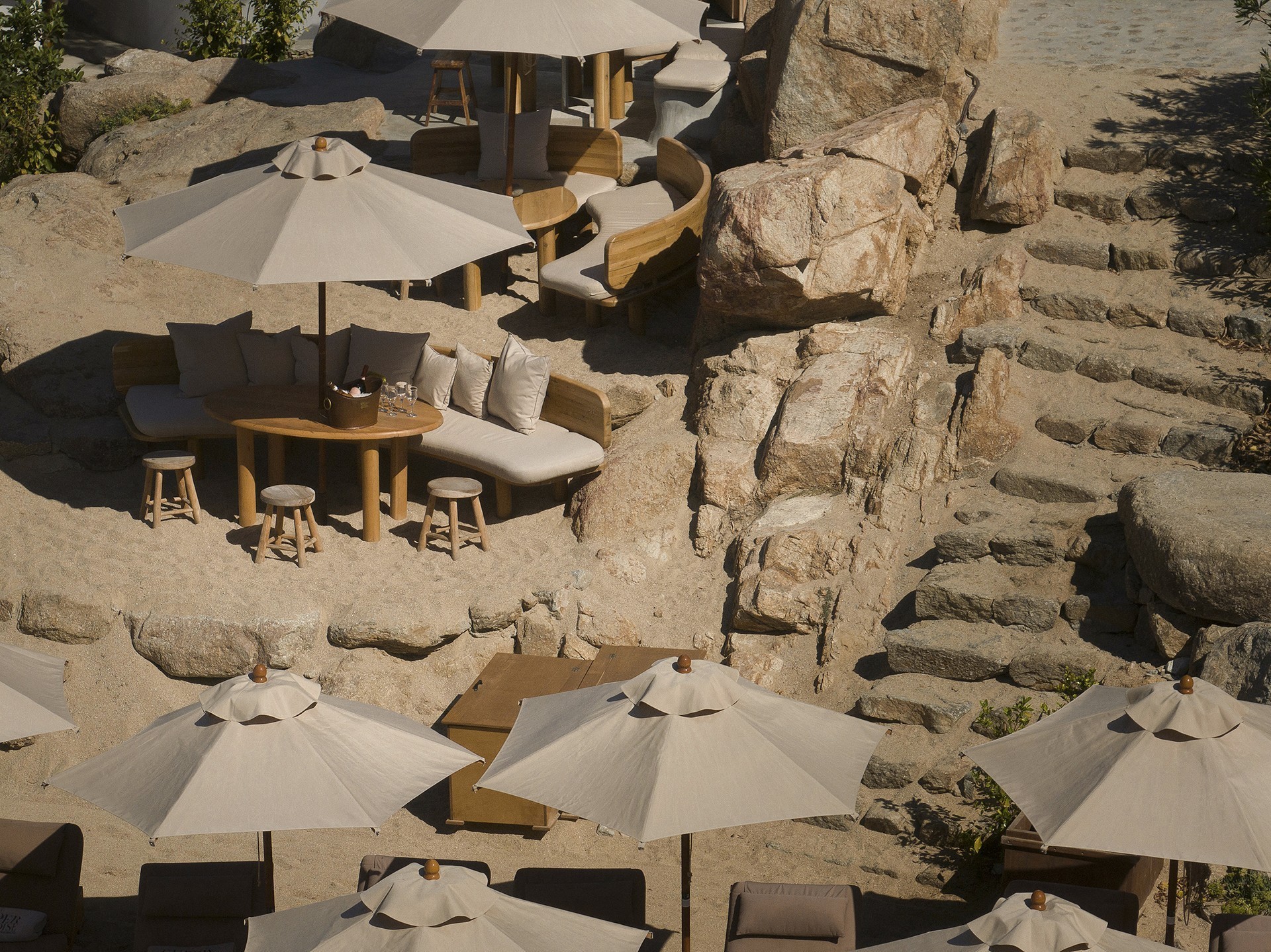 Το έργο και το νέο-Κυκλαδικό όραμα ενός διαφορετικού αρχιτεκτονικού γραφείου