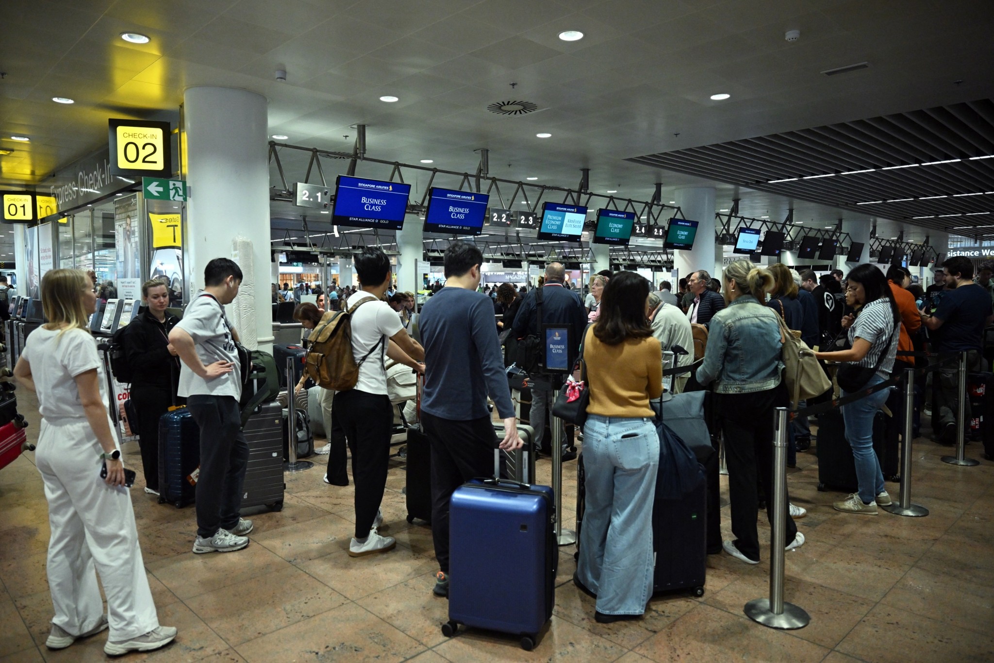 Τι γνωρίζουμε ως τώρα για την κυβερνοεπίθεση που παρέλυσε τα μεγαλύτερα αεροδρόμια της Ευρώπης