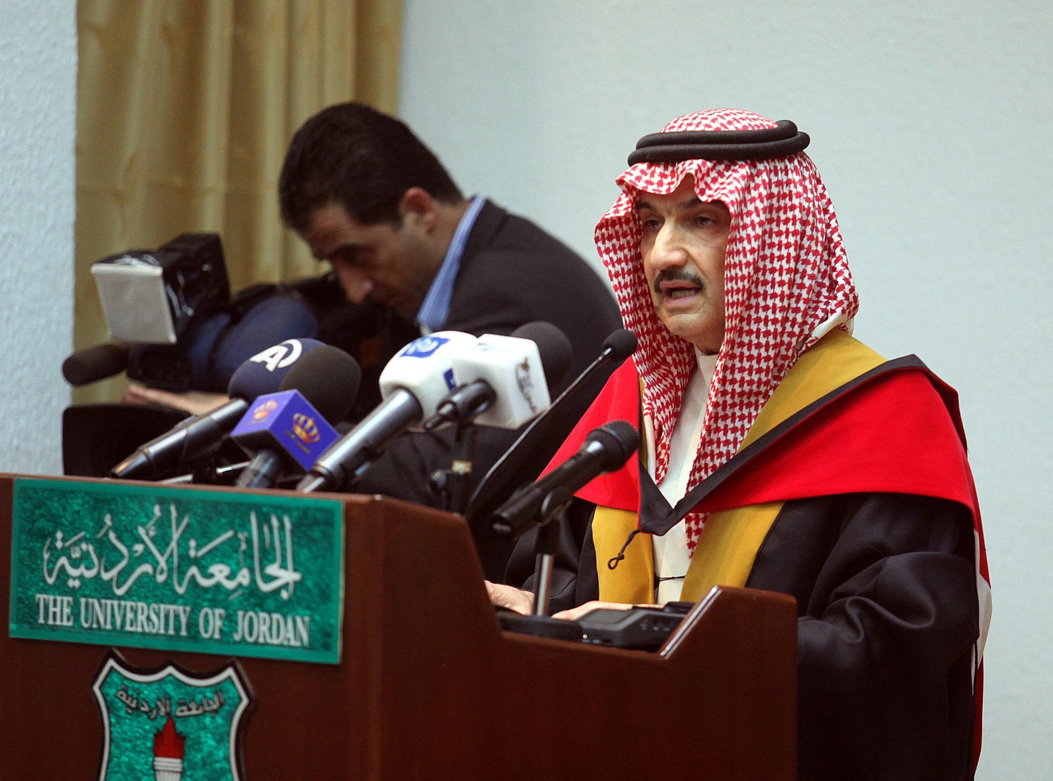 Βασιλικές οικογένειες της Μέσης Ανατολής επενδύουν $680 εκατ. στην εταιρεία ανάπτυξης ακινήτων Regal του Λονδίνου