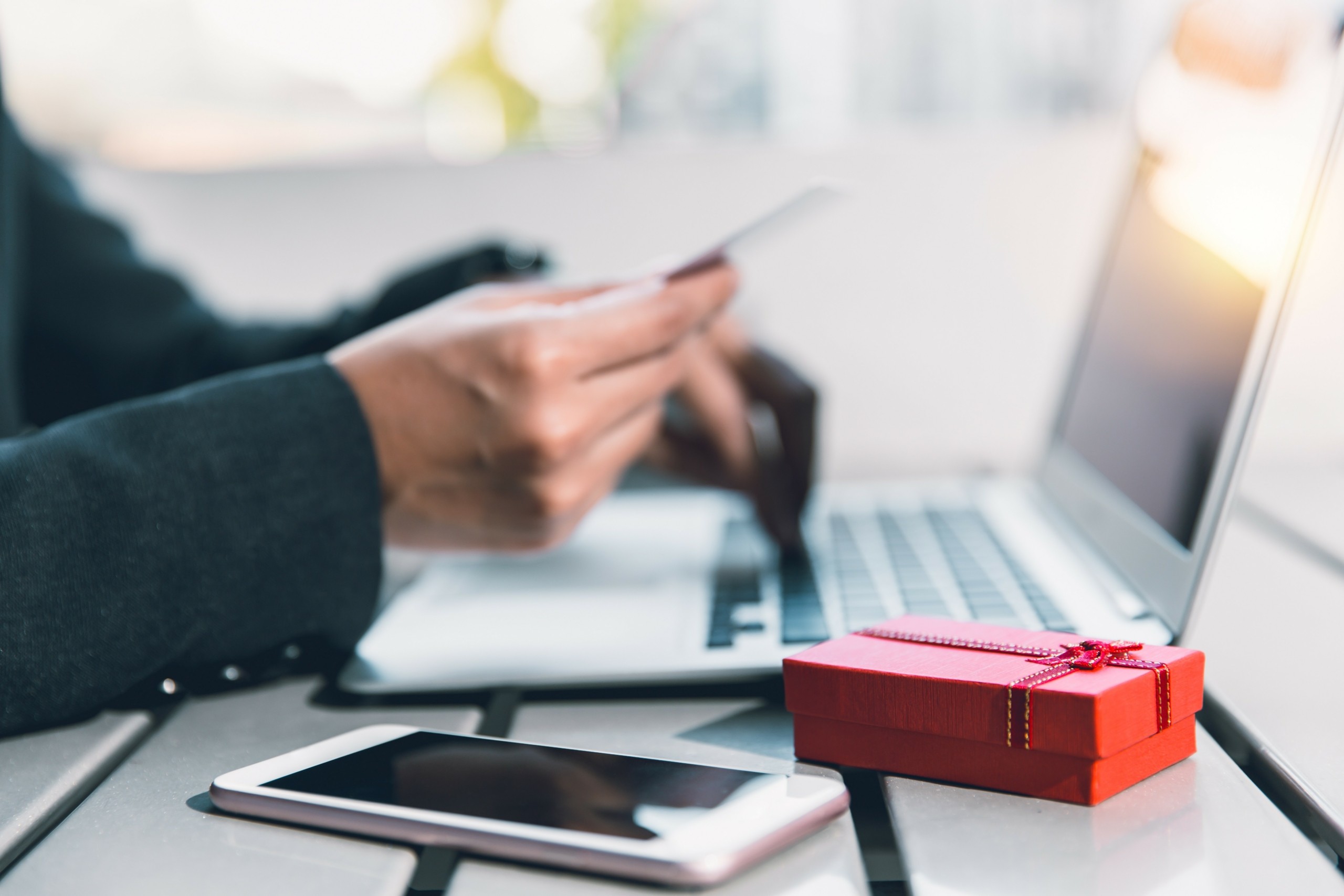 Visa – Εθνική Αρχή Κυβερνοασφάλειας: Τα 5 SOS για ασφαλείς ηλεκτρονικές αγορές | Ειδήσεις για την Οικονομία