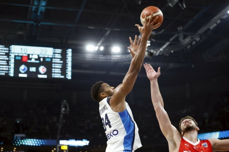 Eurobasket 2025: Ήττα της Εθνικής Ελλάδος με 68-94 από την Τουρκία – Με Φινλανδία για το χάλκινο