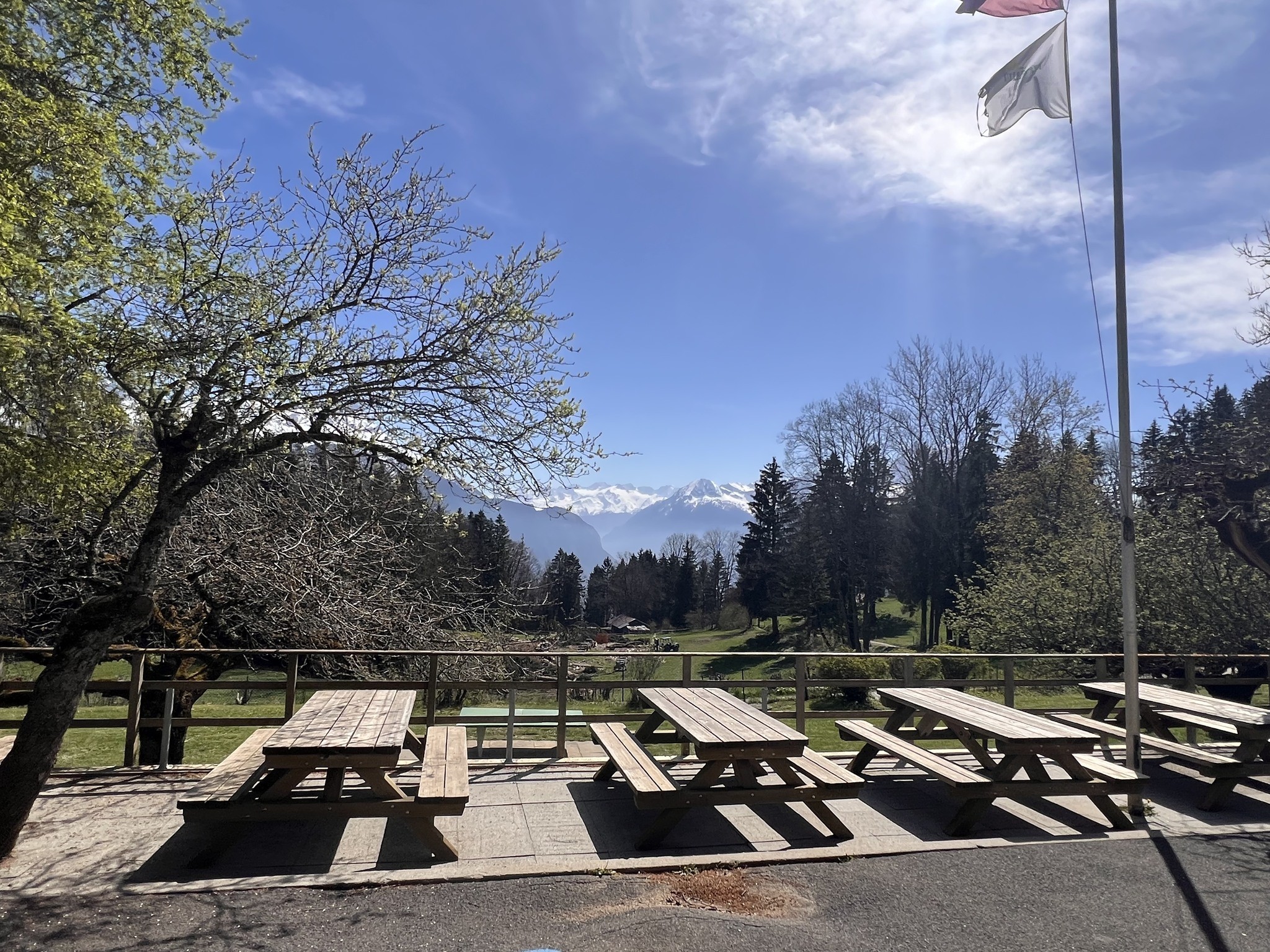 75.000 ευρώ το χρόνο για μια θέση στο πιο κρυμμένο ιδιωτικό σχολείο της Ελβετίας