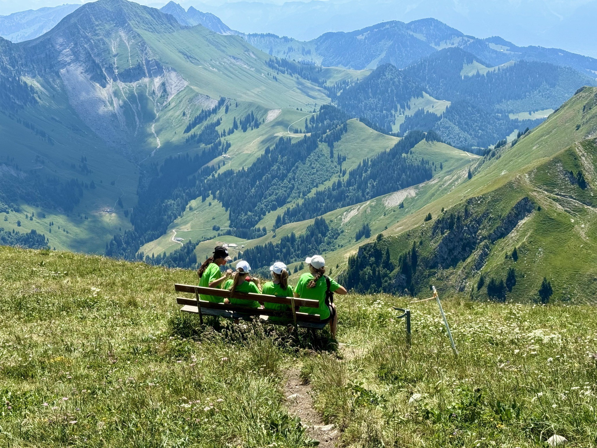 75.000 ευρώ το χρόνο για μια θέση στο πιο κρυμμένο ιδιωτικό σχολείο της Ελβετίας