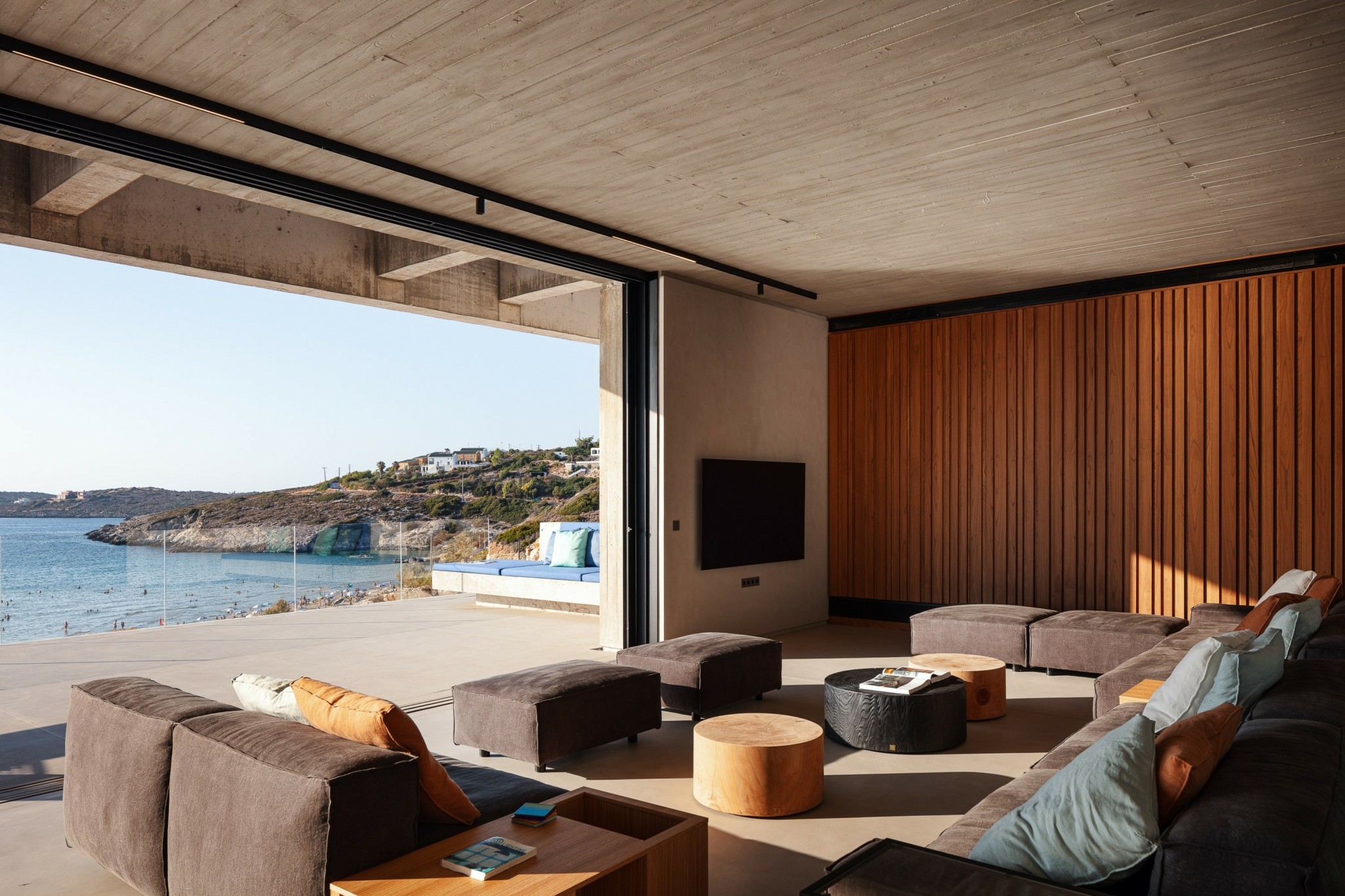 Villa Beach Rock: Η εμπειρία σε μια εντυπωσιακή βίλα στο Ακρωτήρι της Κρήτης