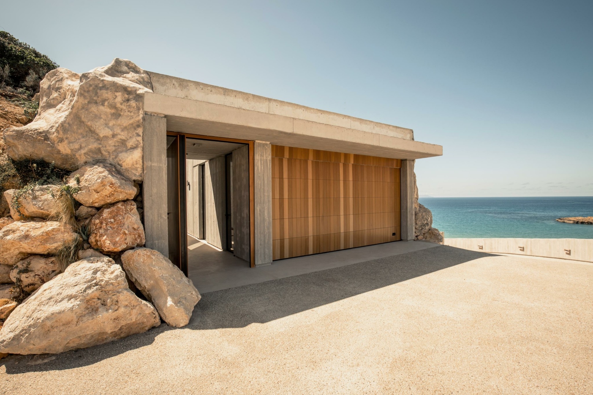 Villa Beach Rock: Η εμπειρία σε μια εντυπωσιακή βίλα στο Ακρωτήρι της Κρήτης