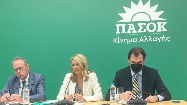Σε 4 άξονες η τροπολογία ΠΑΣΟΚ για το ιδιωτικό χρέος και την προστασία των δανειοληπτών
