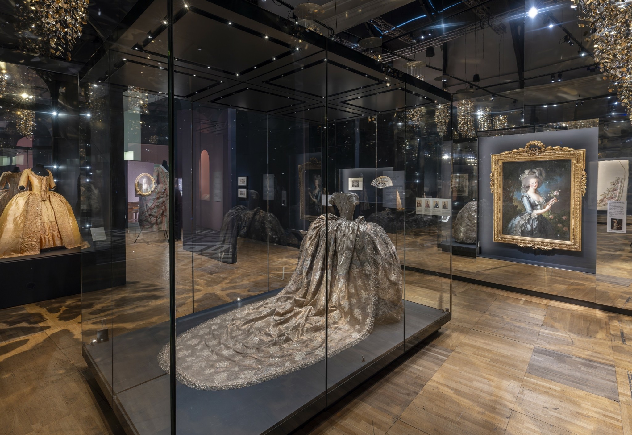 Μαρία Αντουανέτα: Η παντοτινή επιρροή της πιο «μοδάτης» βασίλισσας της ιστορίας