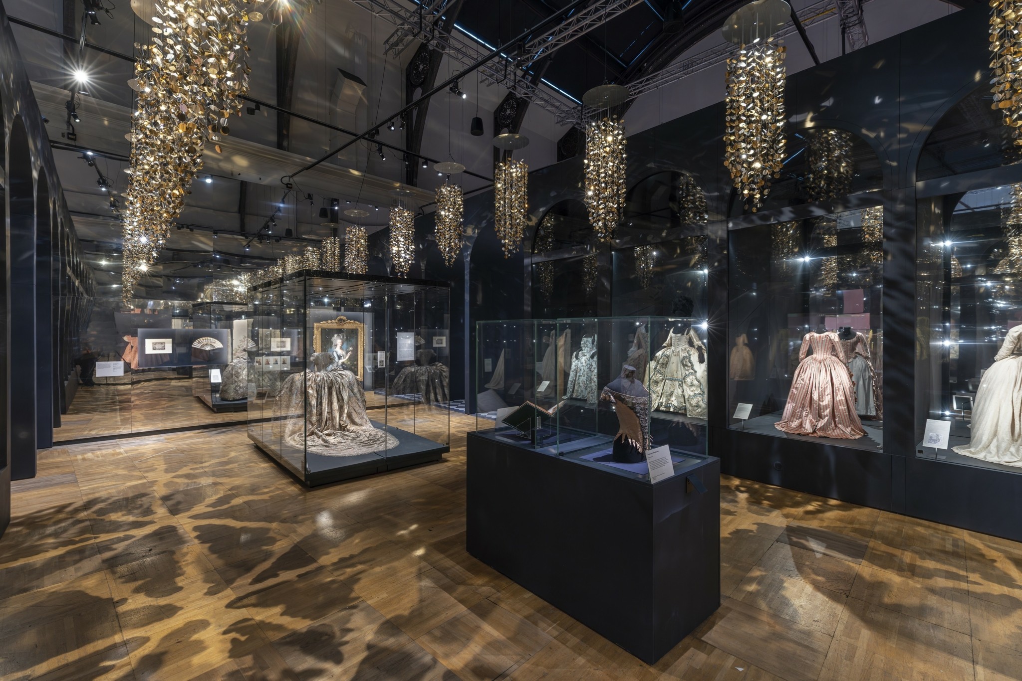 Μαρία Αντουανέτα: Η παντοτινή επιρροή της πιο «μοδάτης» βασίλισσας της ιστορίας