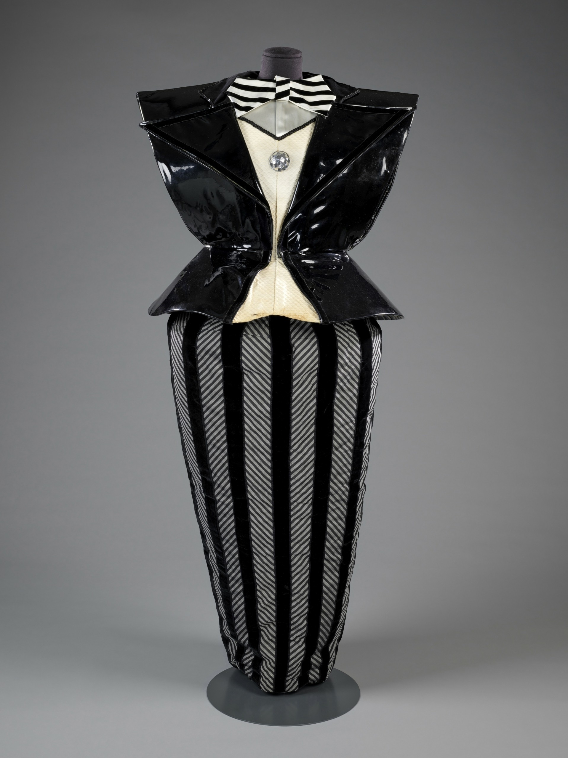 Αποκαλύπτεται το αρχείο του David Bowie και 90.000 προσωπικά του αντικείμενα