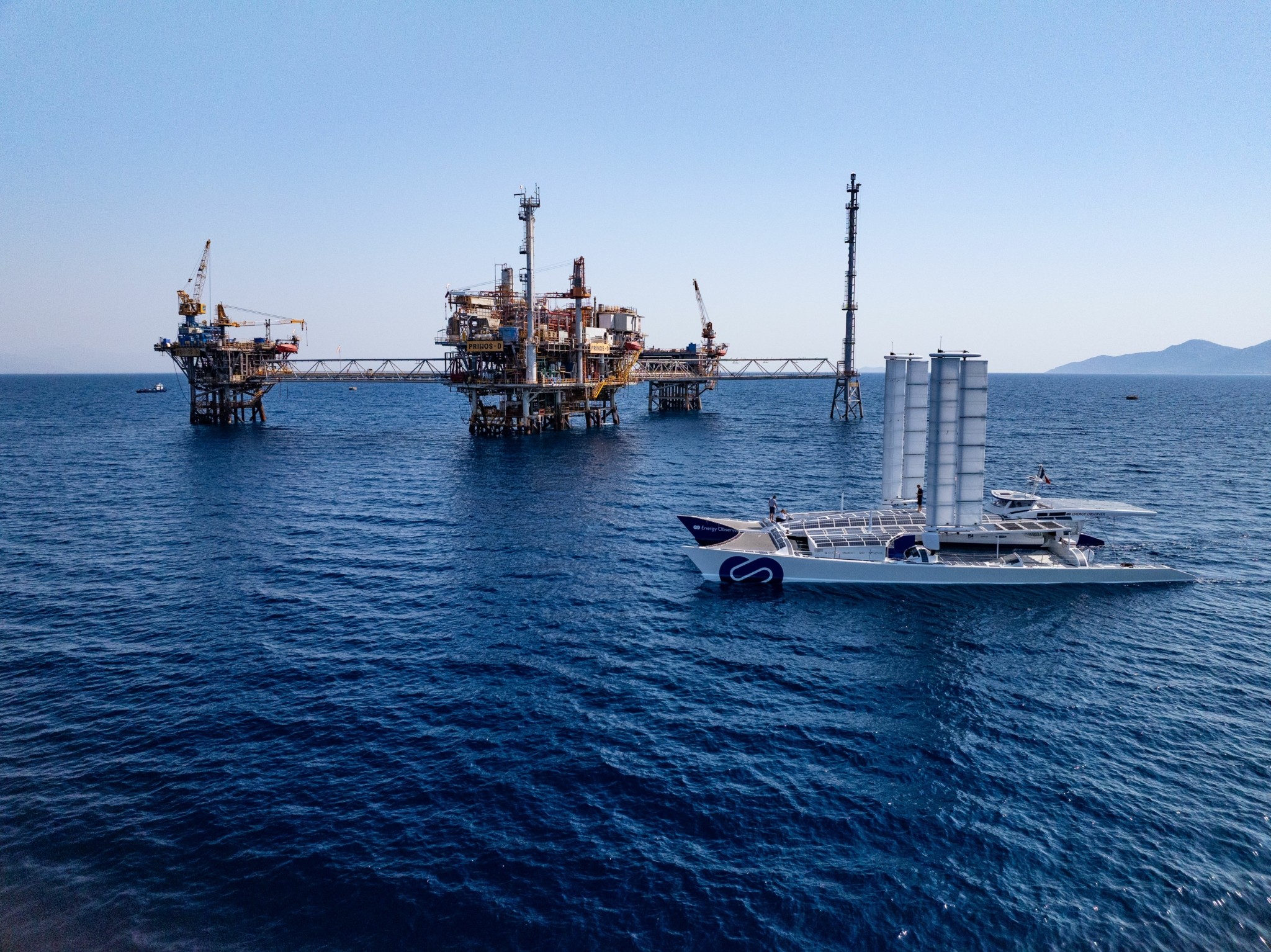 To «πράσινο» Energy Observer στον «πράσινο» Πρίνο για την αποθήκευση CO2!