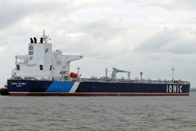 Ο Δημήτρης-Φρανκ Σαρακάκης στηρίζει τα ναυπηγεία Σκαραμαγκά (pics)