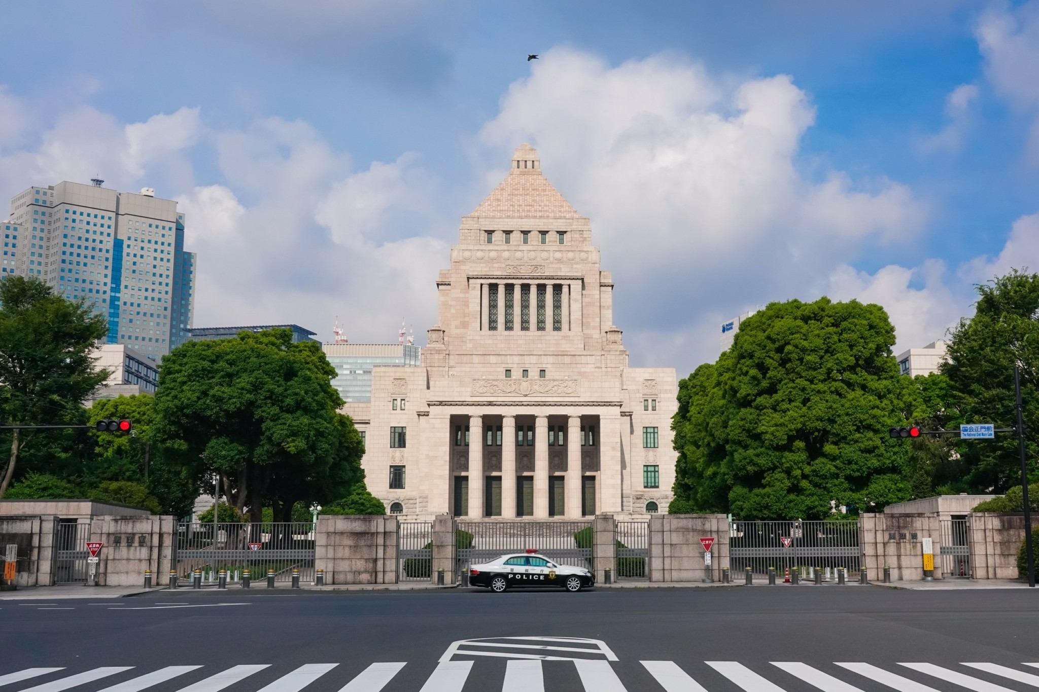 Πιέσεις στο γιεν και τα κρατικά ομόλογα ασκεί η αποχώρηση του Σιγκερού Ισίμπα (γράφημα)