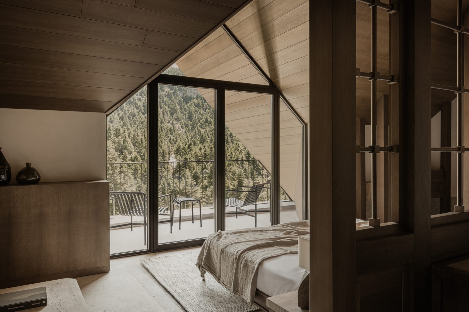 5 ξενοδοχεία-καταφύγια για την απόλυτη εμπειρία του δάσους – Το ένα είναι στην Ελλάδα