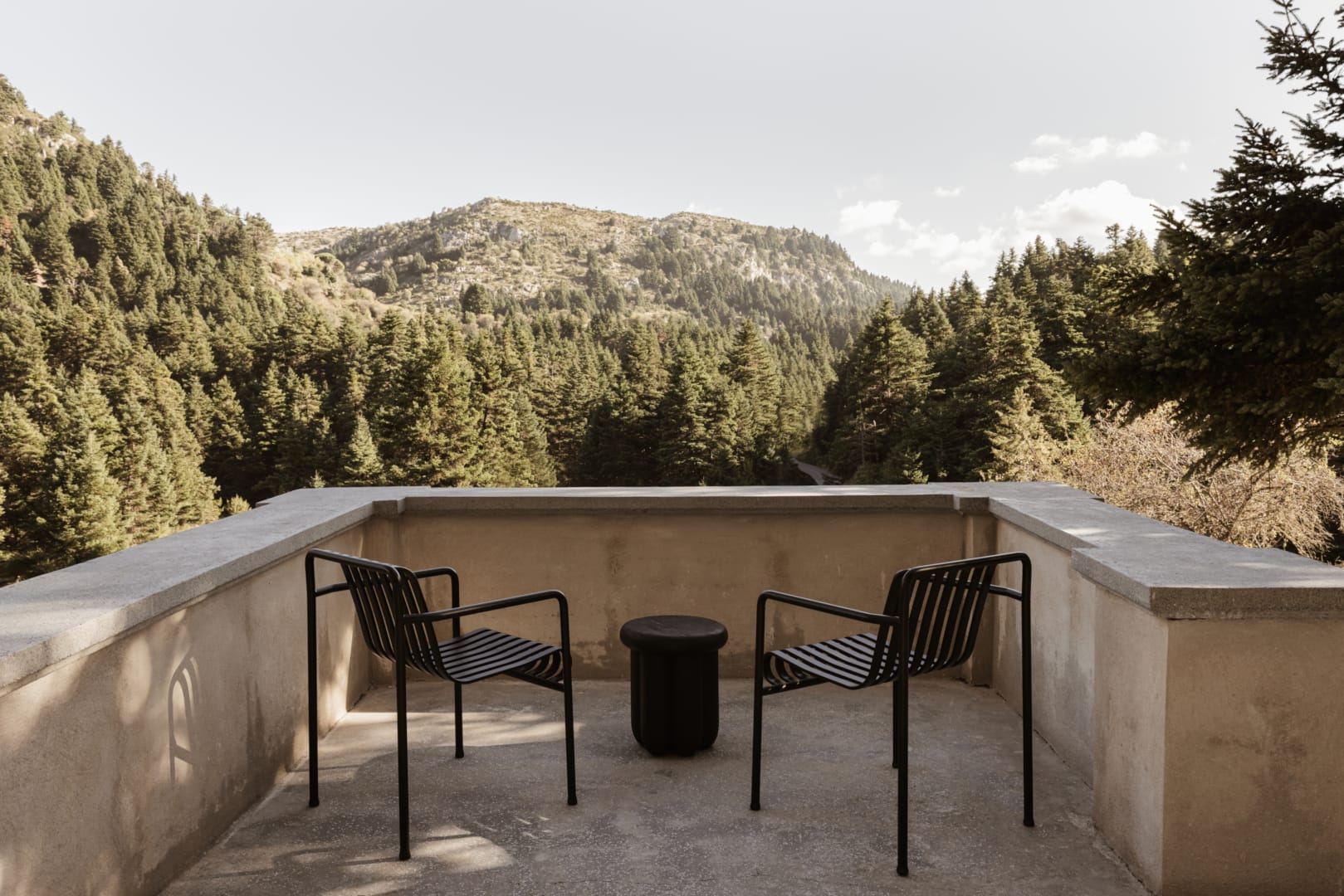 5 ξενοδοχεία-καταφύγια για την απόλυτη εμπειρία του δάσους – Το ένα είναι στην Ελλάδα