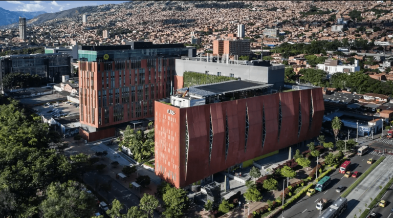 Μεδεγίν: Η μεταμόρφωση μιας ναρκοπρωτεύουσας σε πόλη καινοτομίας