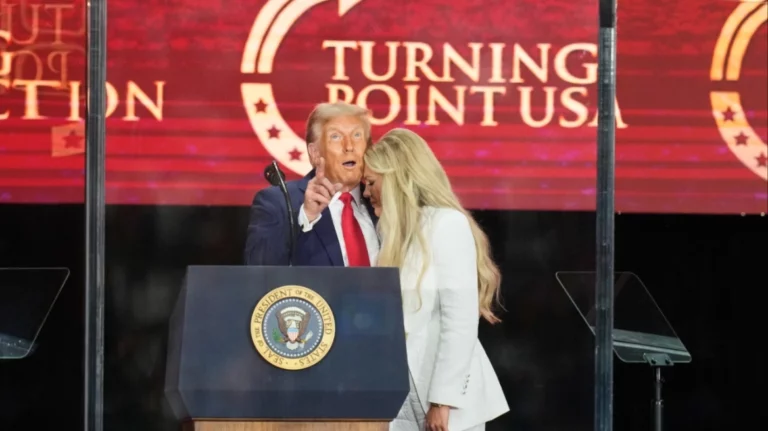 Τραμπ στo μνημόσυνο του Κερκ: «Ο Τσάρλι δεν μισούσε τους αντιπάλους του, εγώ τους μισώ» (tweets)