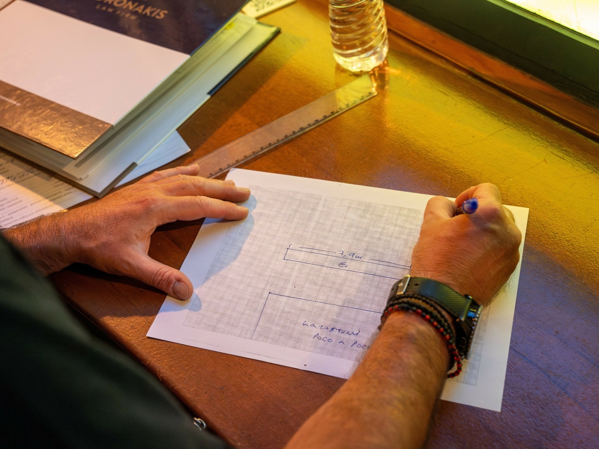 Δήμος Αθηναίων: Λουκέτο σε εννέα ακόμα καταστήματα για υπέρβαση κοινοχρήστου χώρου με τραπεζοκαθίσματα (pics)