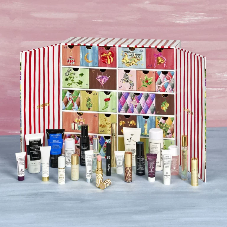 Προσμονή για τα Χριστούγεννα – Το ταπεινό ημερολόγιο του Δεκεμβρίου έγινε high fashion δώρο