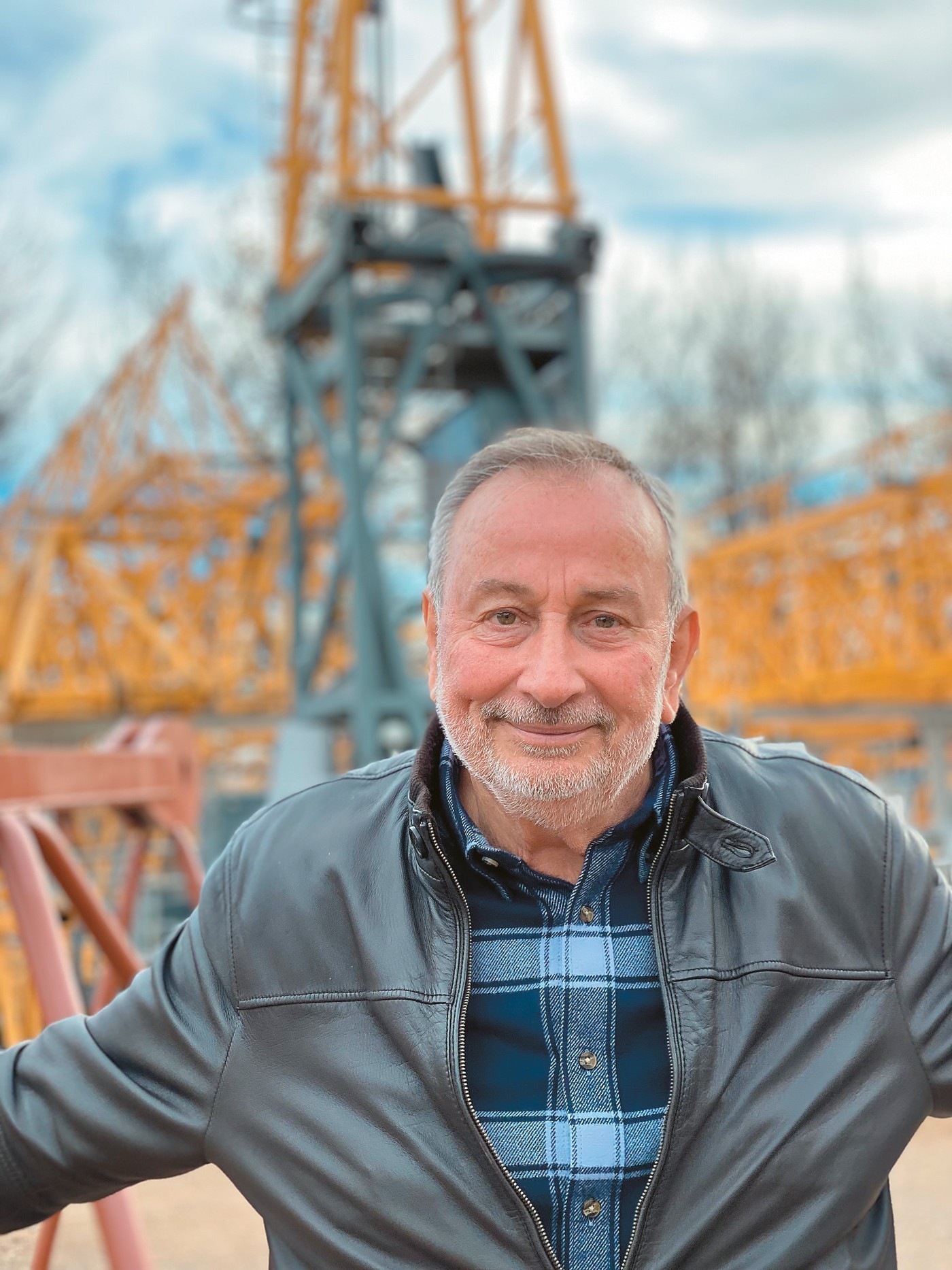 Παντελής Σταγάκης: Ο «βασιλιάς» των γερανών και των μεγάλων έργων (pics)