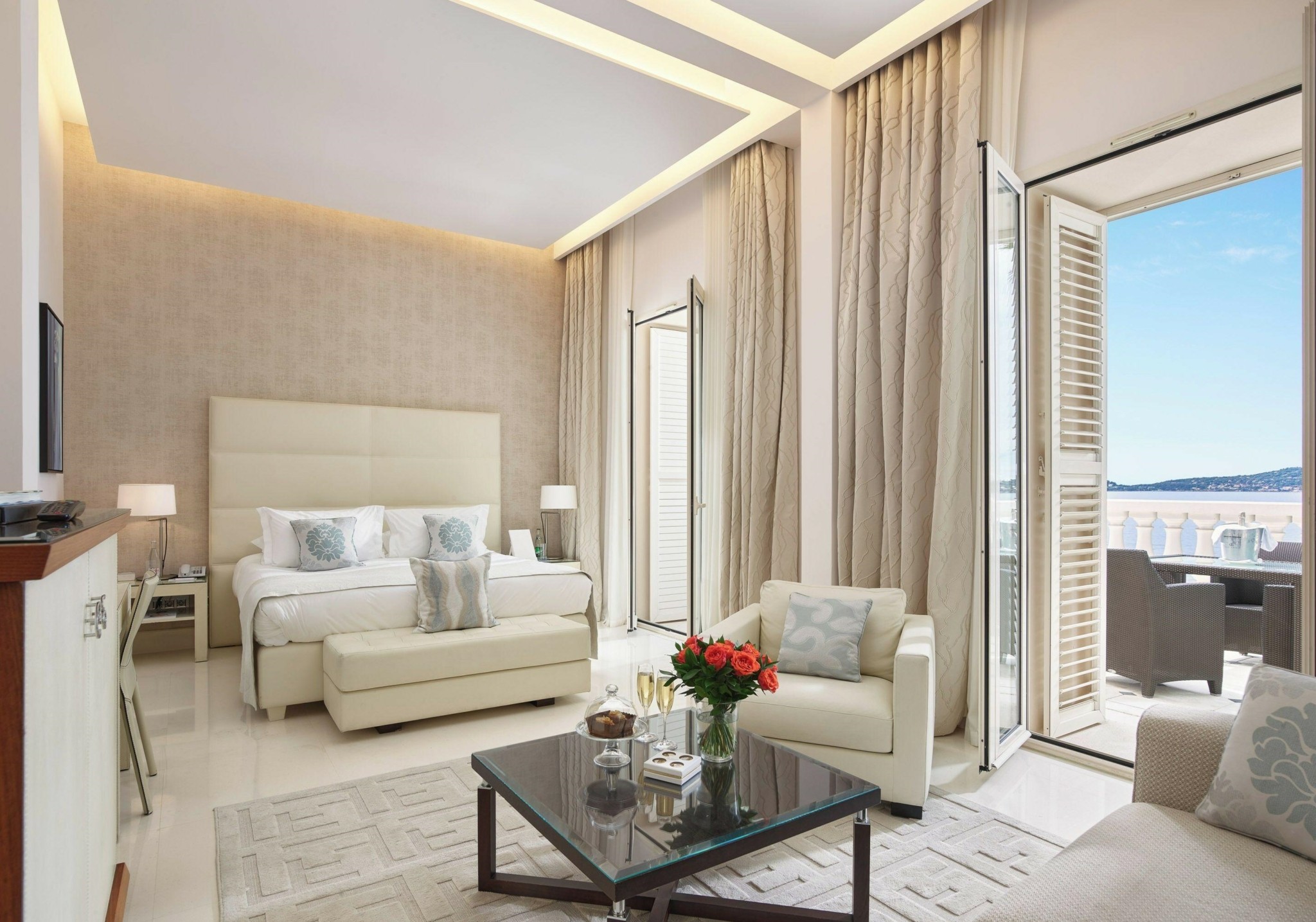 Μπερνάρ Αρνό: To νέο στοίχημα των 200 εκατ. ευρώ είναι το εμβληματικό ξενοδοχείο της Γαλλικής Ριβιέρας