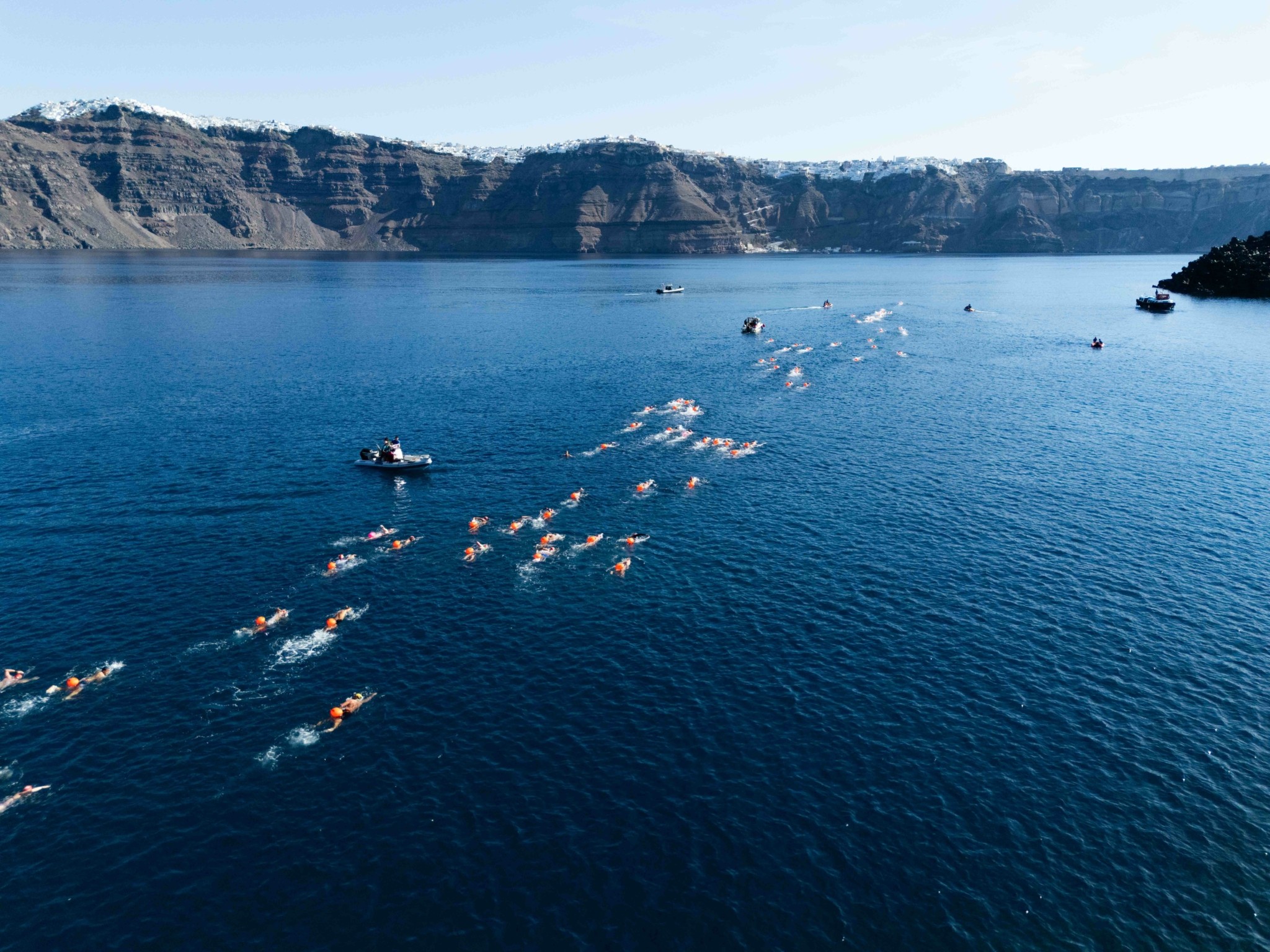 Santorini Experience 2025: Eνας προορισμός για συναρπαστικές εμπειρίες αθλητικού τουρισμού