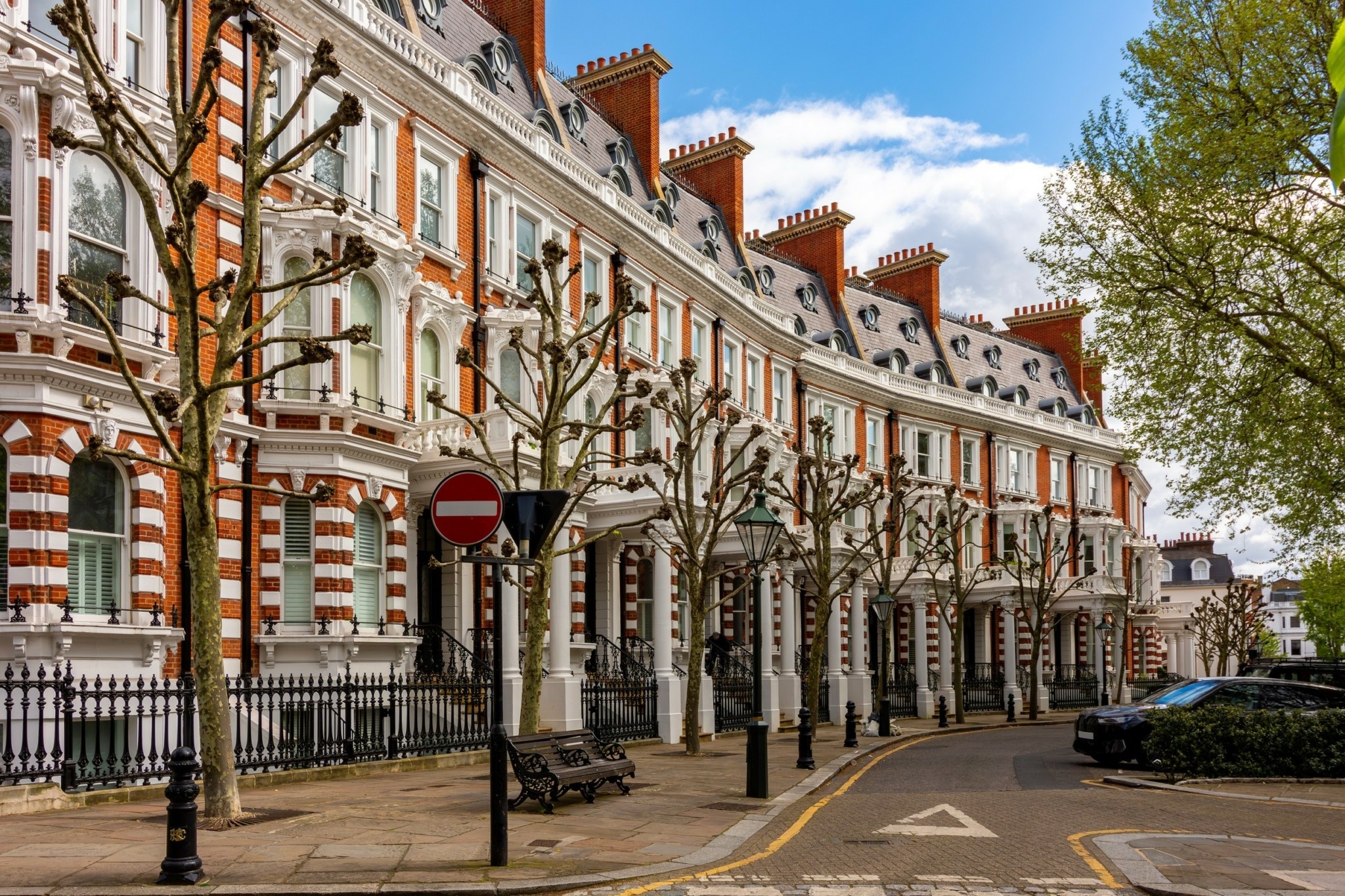 Ξεχάστε το Λονδίνο που ξέρατε: Έσπασε το φράγμα των 9 εκατομμυρίων κατοίκων