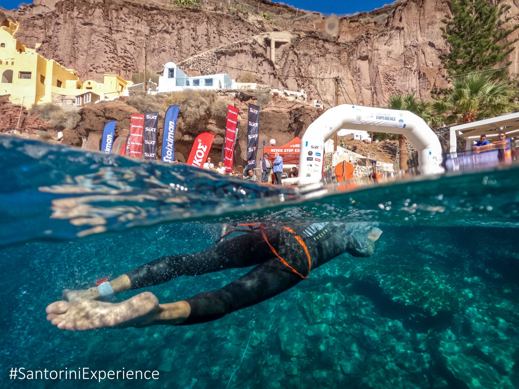 Santorini Experience 2025: Eνας προορισμός για συναρπαστικές εμπειρίες αθλητικού τουρισμού