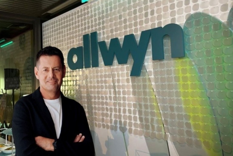 Ολοκληρώθηκε η στρατηγική συνένωση Allwyn και ΟΠΑΠ – Κομάρεκ: Ανοίγει ένα νέο κεφάλαιο