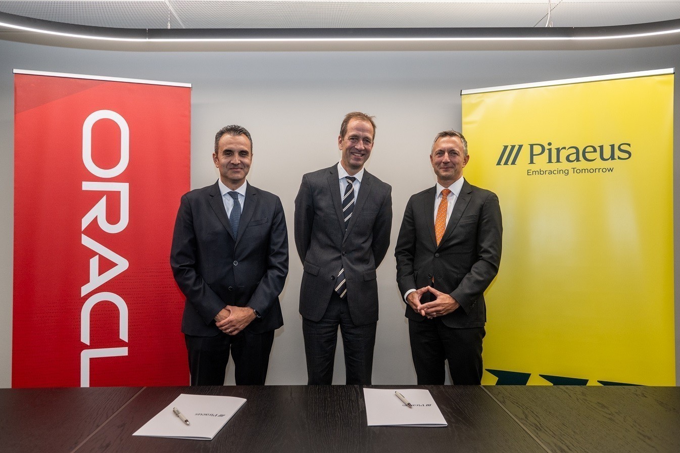 Η Πειραιώς και η Oracle επεκτείνουν τη συμμαχία τους με νέο MoU | Ειδήσεις για την Οικονομία