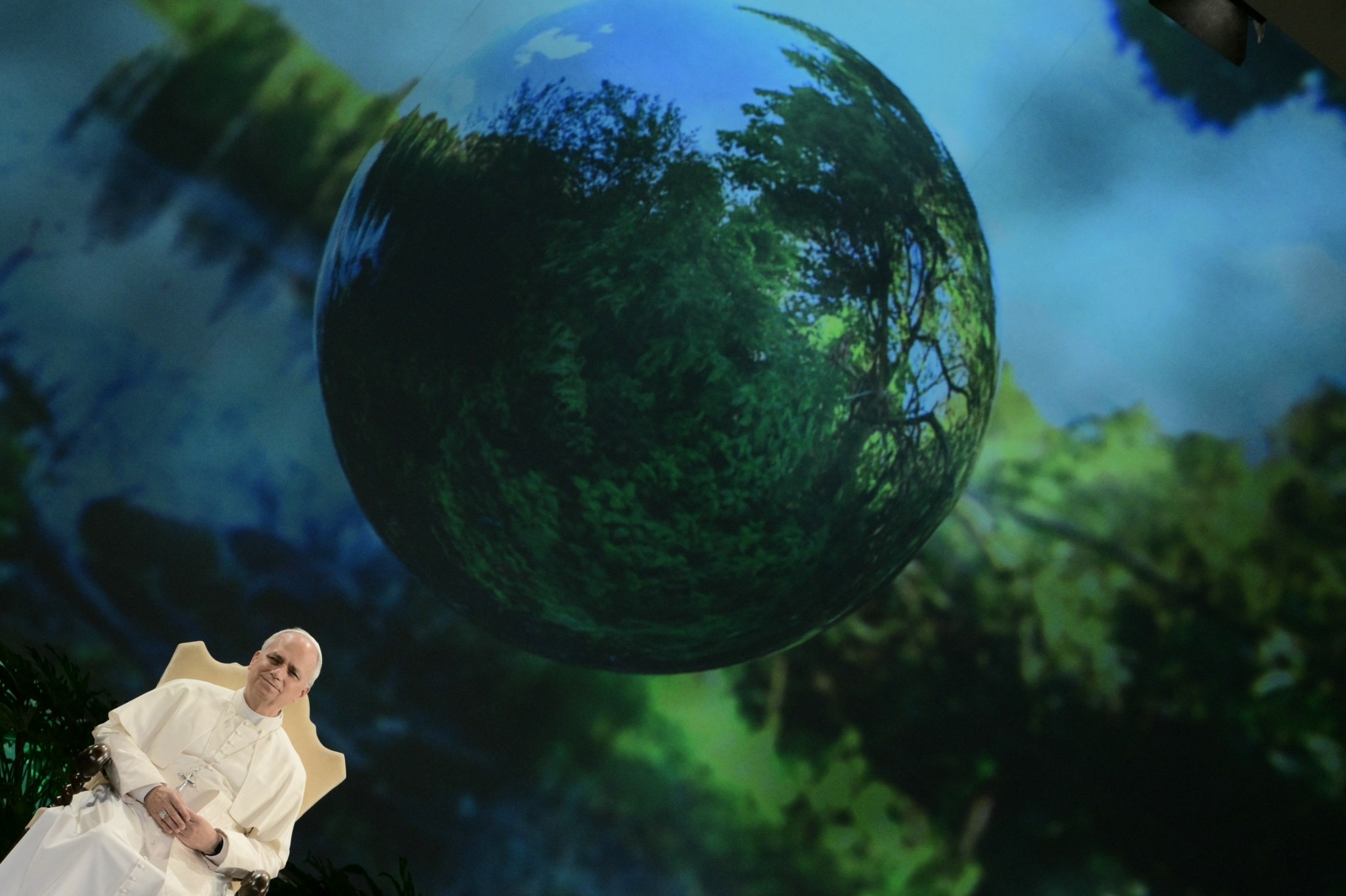 Πάπας εναντίον Τραμπ: Οι αρνητές της κλιματικής αλλαγής συμβάλλουν στην καταστροφή της δημιουργίας του Θεού