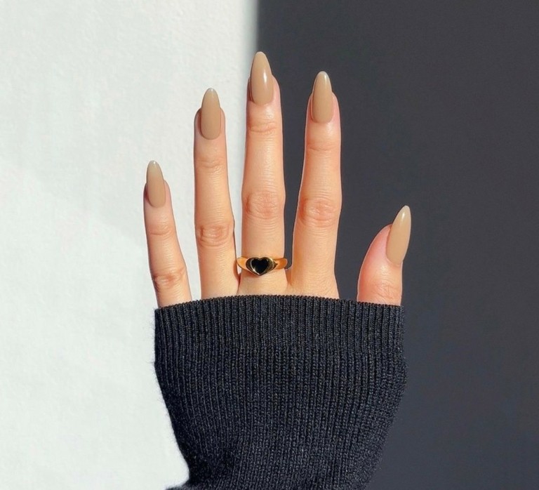 Νυχάδικα παντού – Γιατί οι Ελληνίδες δεν σταματούν ποτέ το μανικιούρ Νυχάδικα παντού – Γιατί οι Ελληνίδες δεν σταματούν ποτέ το μανικιούρ