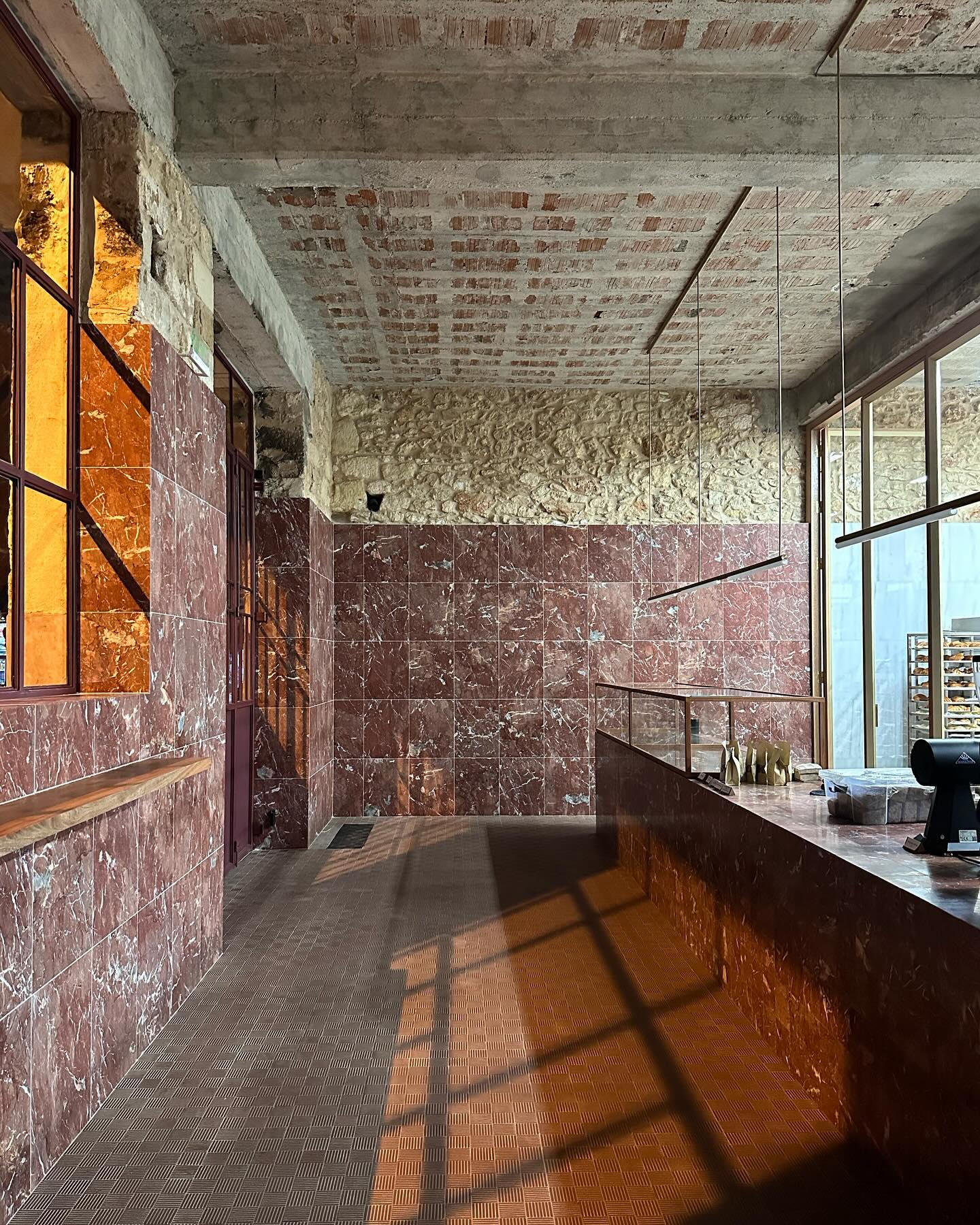 5 κορυφαίου design καταστήματα στην Ελλάδα που μοιάζουν με έργα τέχνης