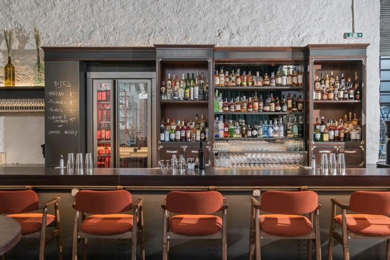 3 ελληνικά μπαρ στα 50 καλύτερα του κόσμου για το 2025