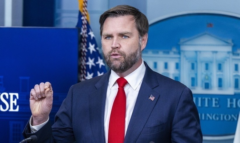 Τζέι Ντι Βανς σε ΕΕ: Δεν πρέπει να επιτίθεστε σε αμερικανικές εταιρείες για ανοησίες | Ειδήσεις για την Οικονομία